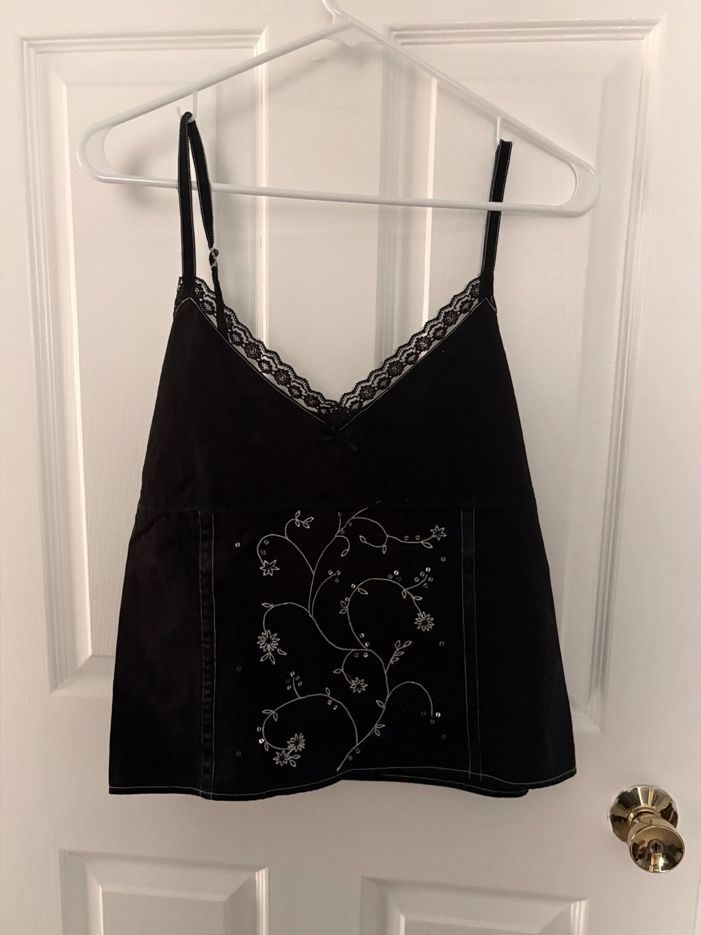 NWOT 2-piece Set Black Lace-Trim Floral Embroidered Cami Top & Bottom